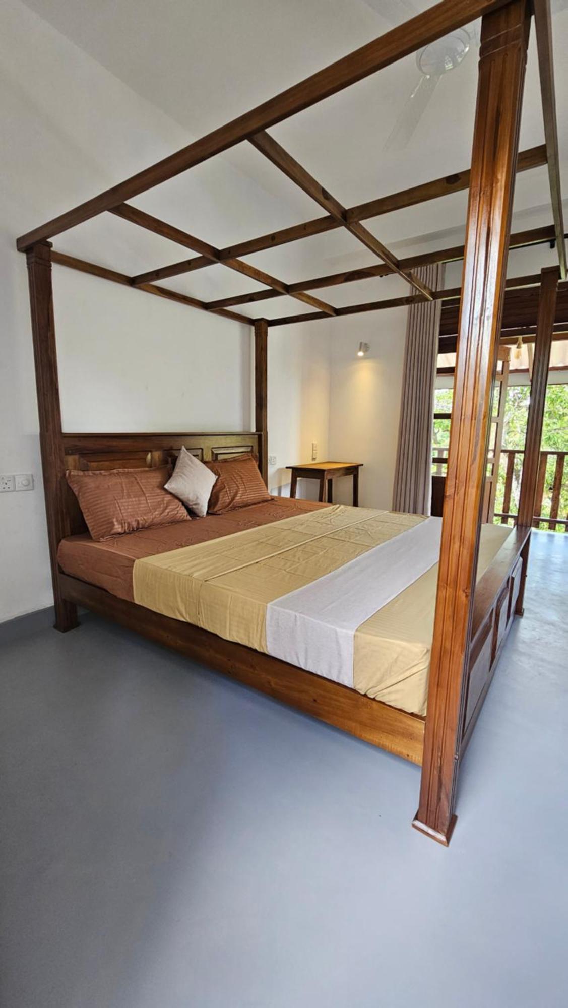 Pearl Gardens Midigama Hotel Bagian luar foto